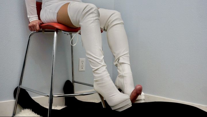 Shoejob in White Thigh High Boots