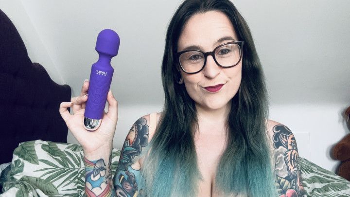 ElizabethHunny Reviews New Masturbation Wand