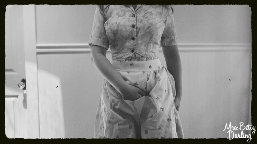 B&amp;W Vintage Housewife Slow Striptease