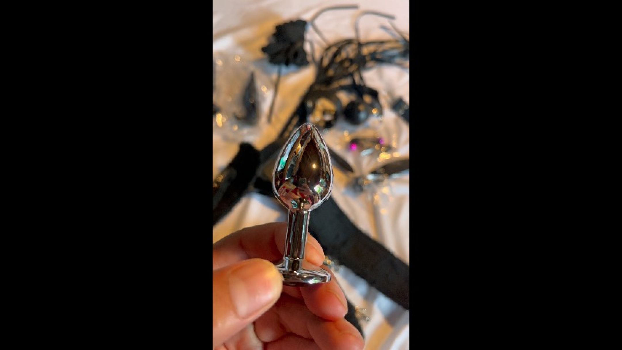 I bought this BDSM starter kit on Amazon, look whats inside