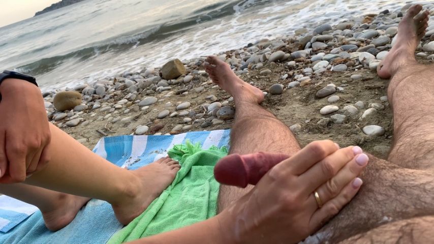 Handjob at the beach