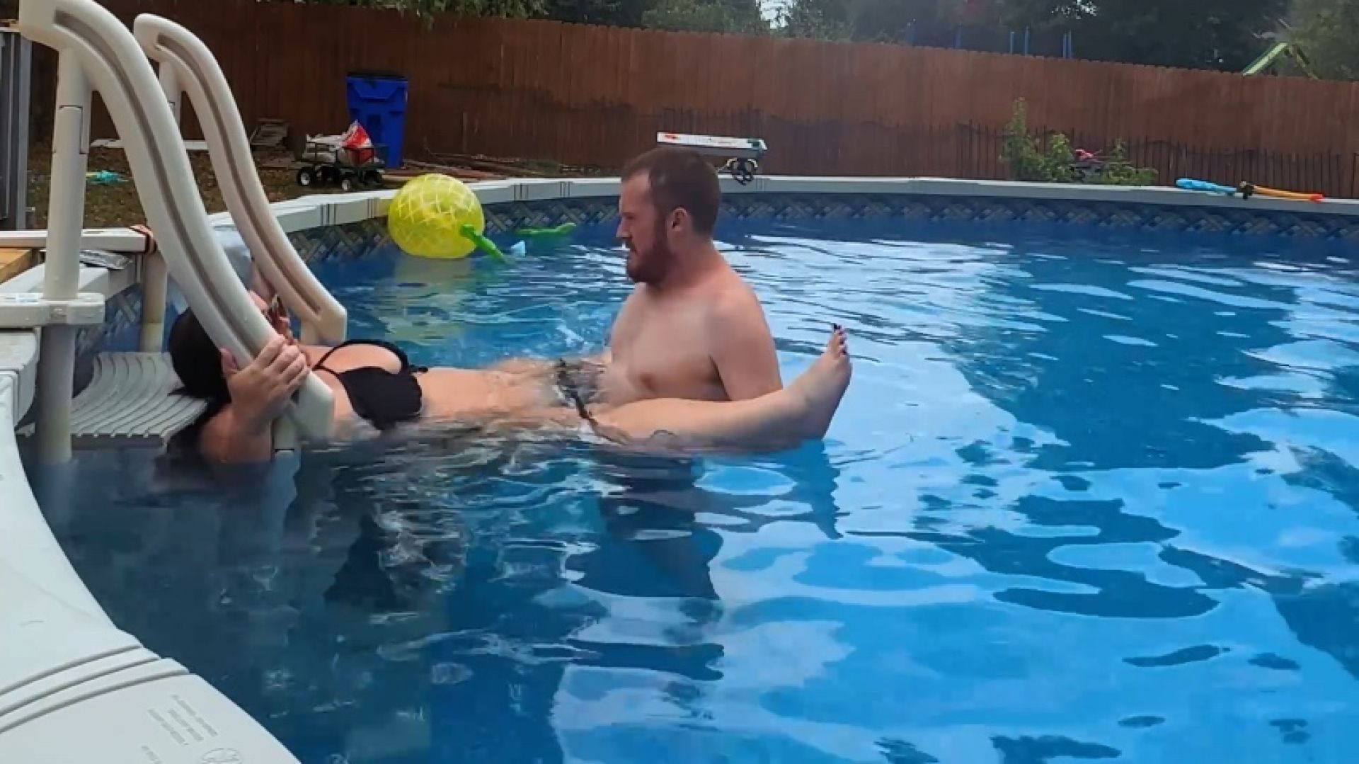 ssbbw getting fucked in the pool