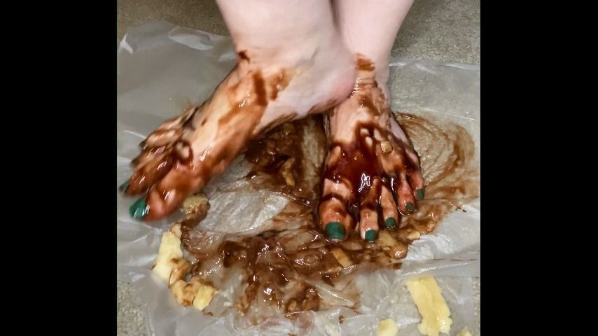 BBW feet smashing chocolate and banana