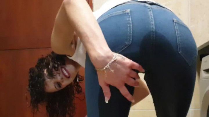 Piss desperation | jeans wetting