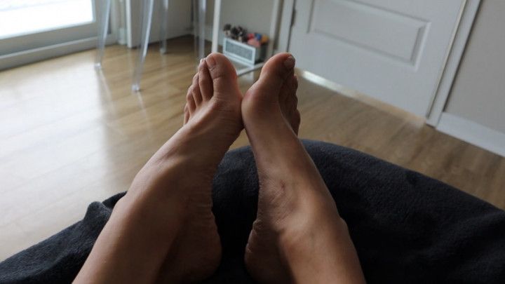 Femdom Foot Worship