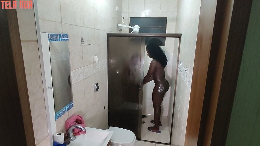 SEXO NO BANHEIRO FERNANDA CHOCOLATTE