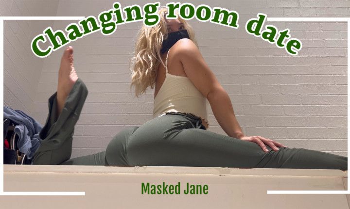 Changing room date | Green leggings | 4 11 half Asian