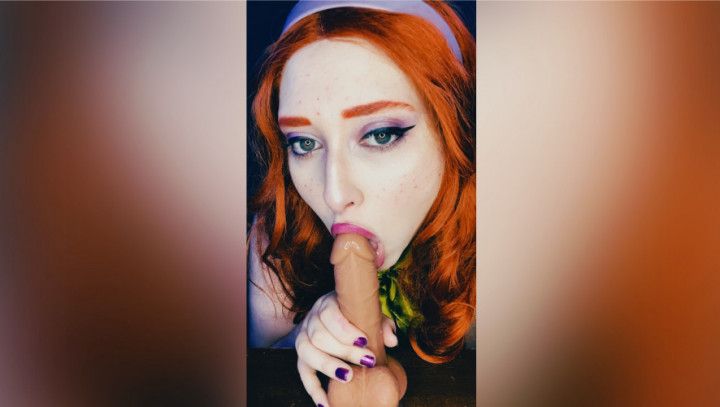 Daphne Dildo Titjob