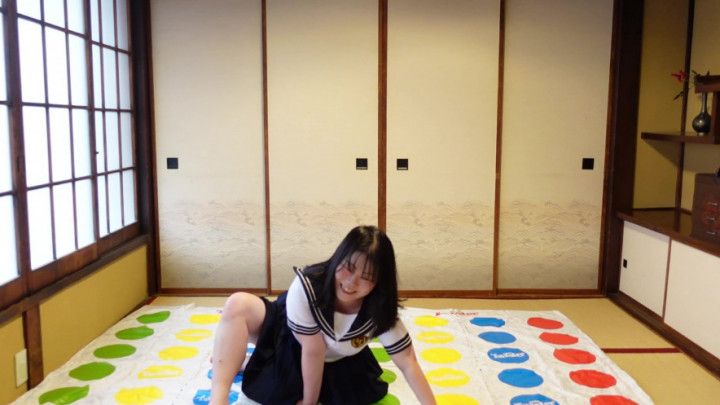 RIE Twister game by one person