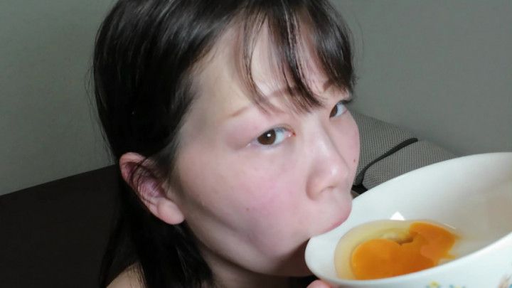 RIE, sucking raw eggs