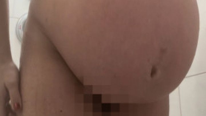 Heavily Pregnant Milf Shower And Pussy Shave