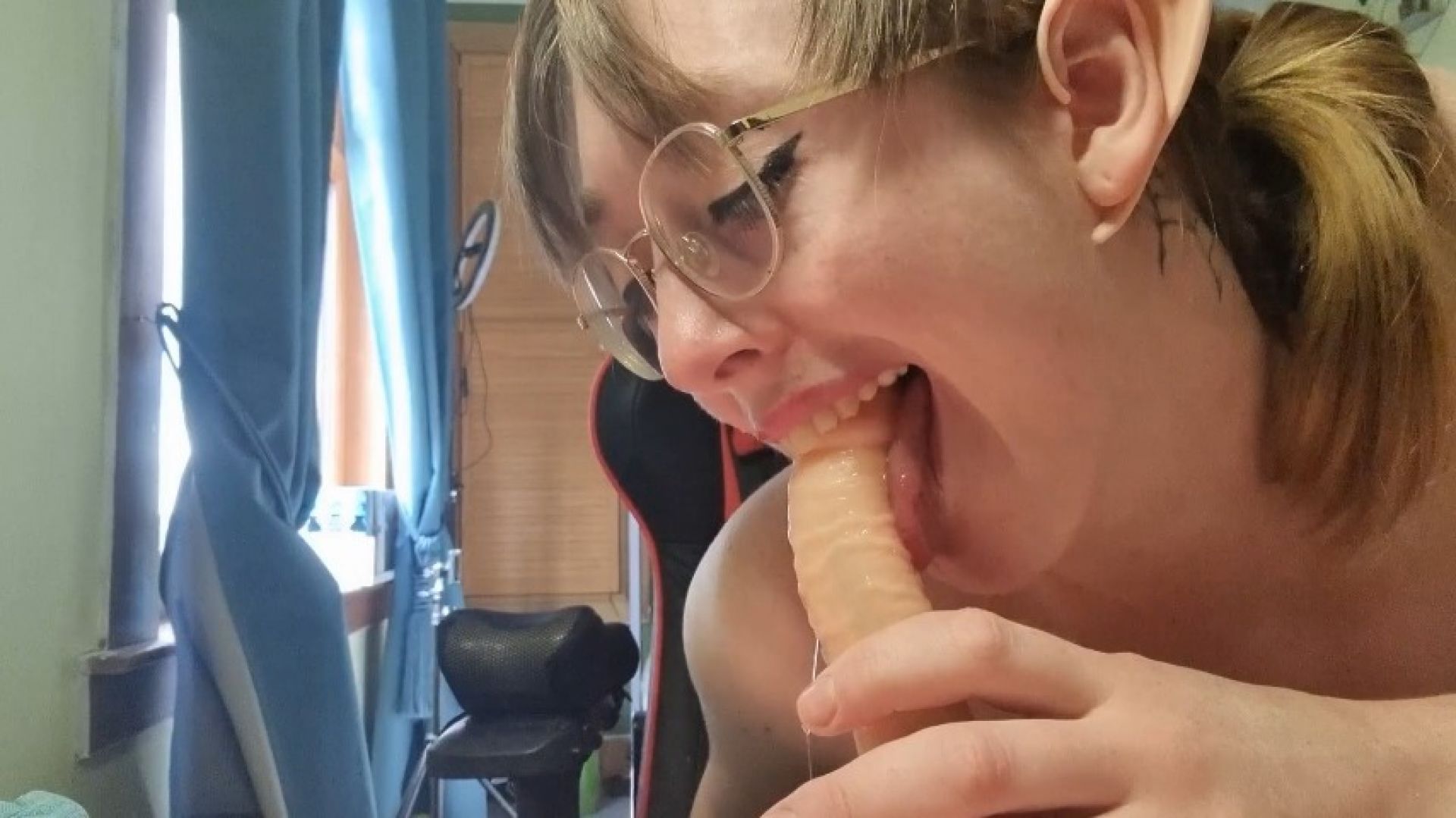 Dildo BJ Spit Mess