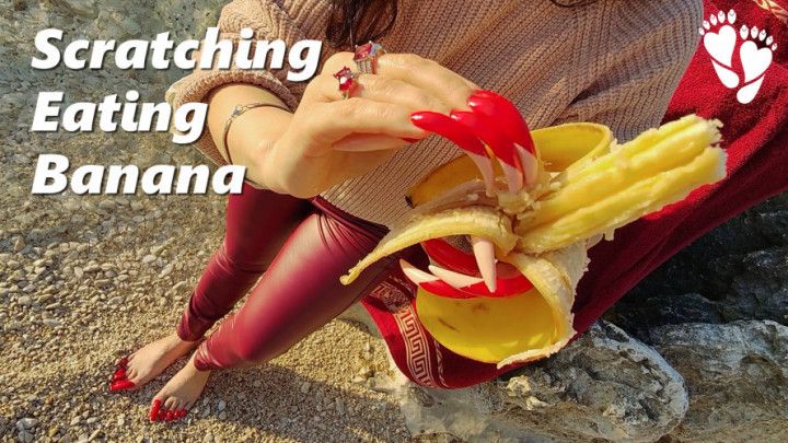 Scratching BANANA + Eating