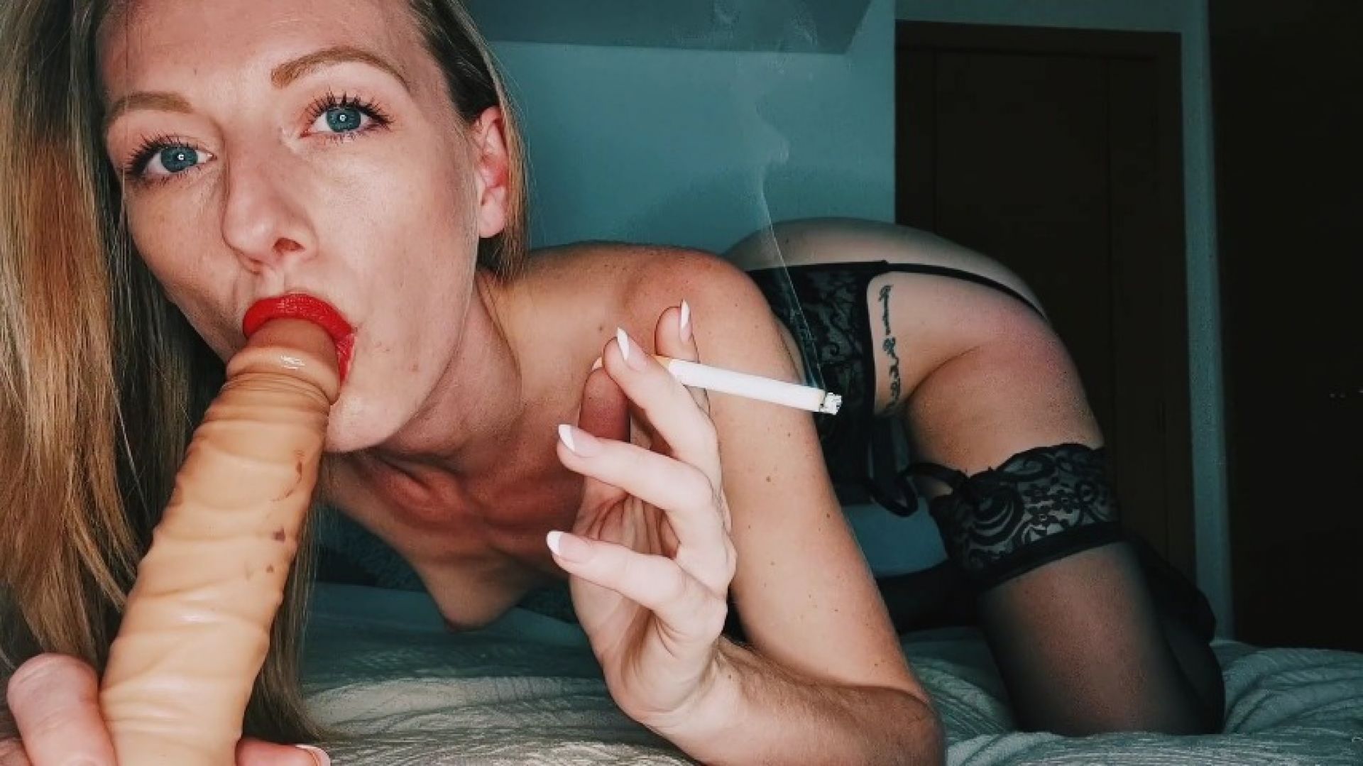 RED HOT SMOKING BJ