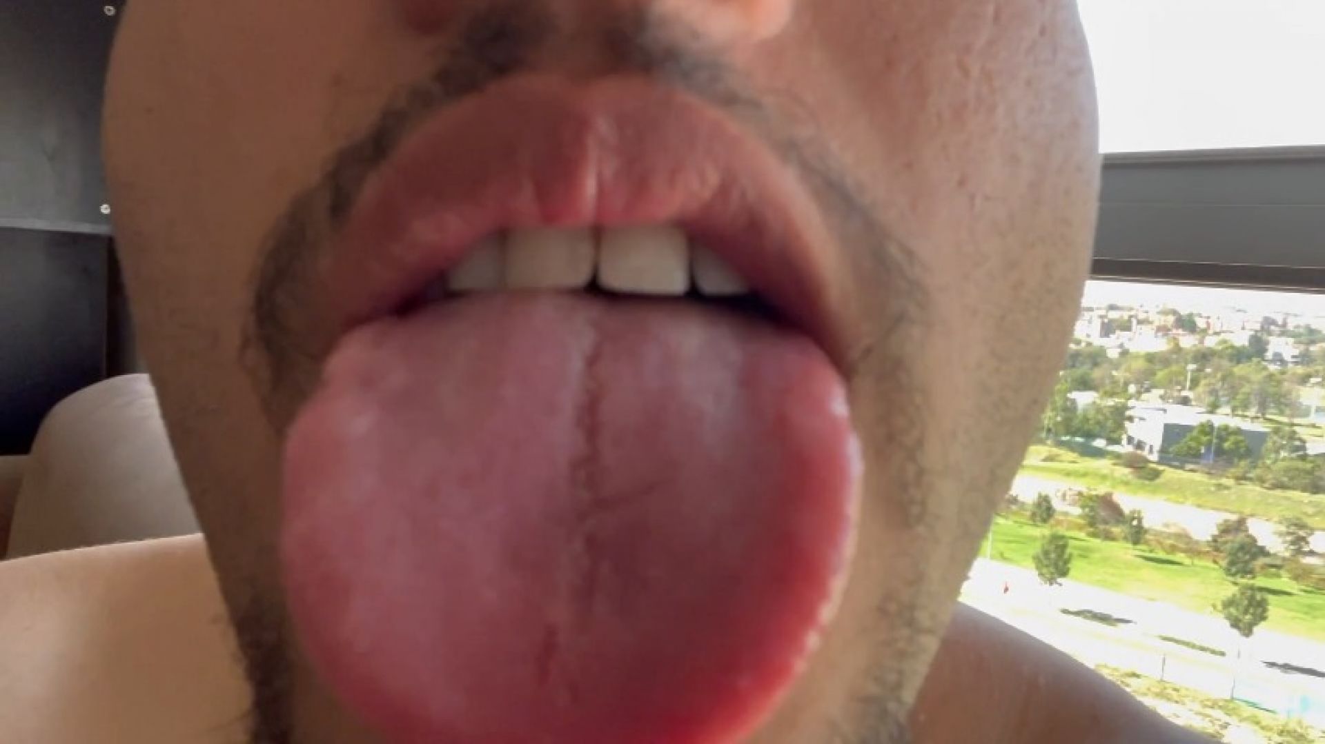 Giant makes you his mouth slave, start worship now