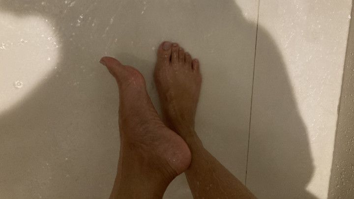 My feet wet and sexy in slow