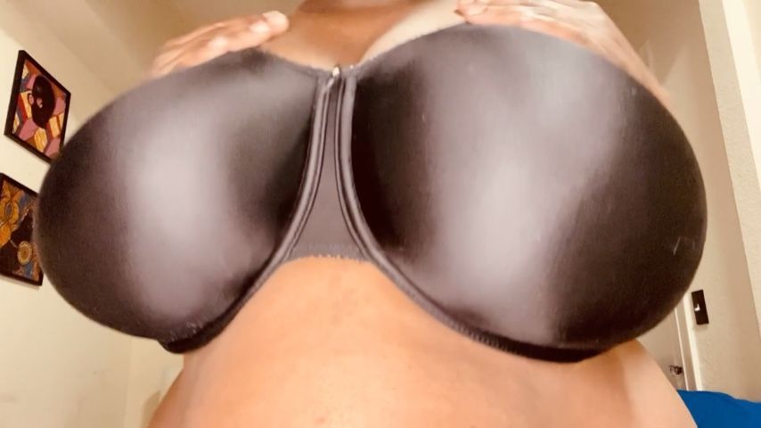 Black Bra Big Bouncing BBW Juicy Tits