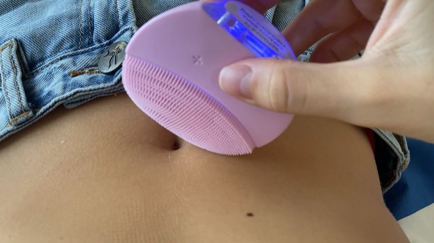 Playing with my belly button 7