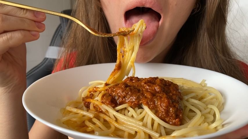 Mukbang 25/ Eating pasta bolognese