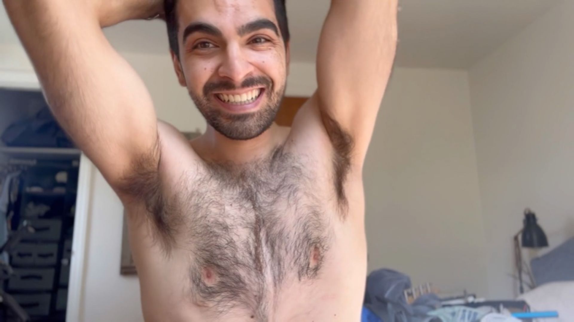 Musky, Hairy Armpits and Chat One Year Of Posting