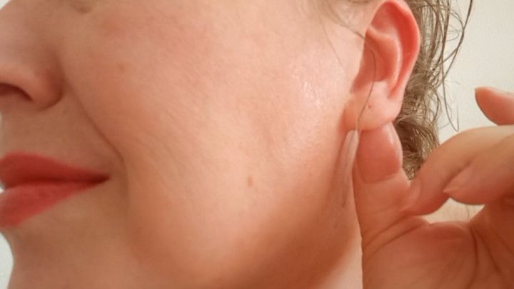 Ear Oil massage