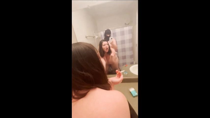 Smoking BBW fucked in front of mirror