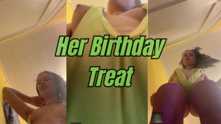 Giantess Sugar in 'Her Birthday Treat' Giantess POV SFX