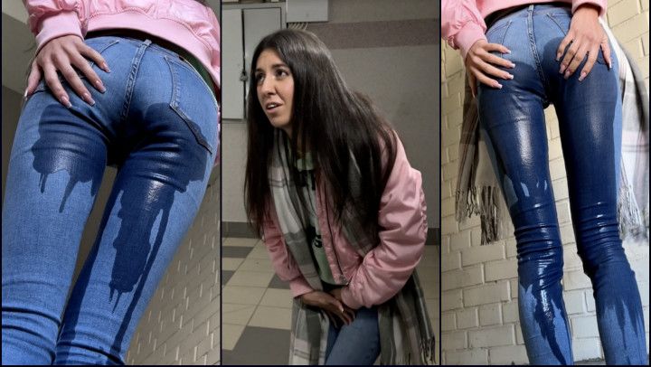 Wetting Jeans at the Entrance Pee Desperation