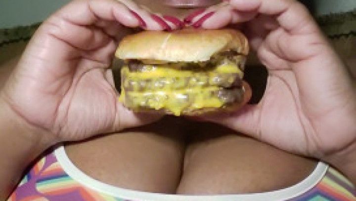 Delicious Triple Cheeseburger