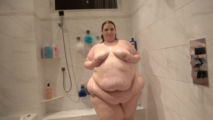 Shower Time Kayla Peach