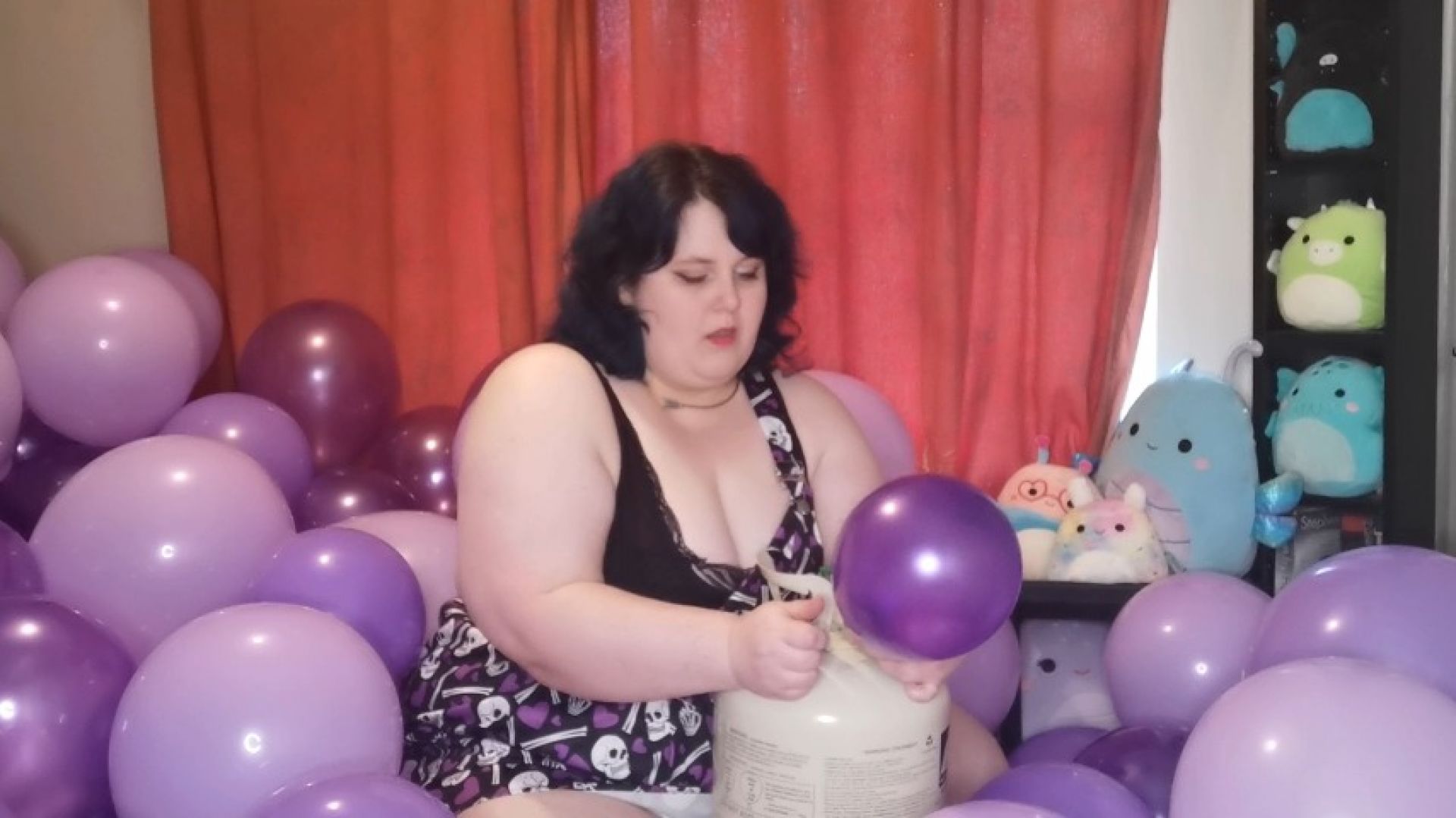 BBW inflating balloons with helium