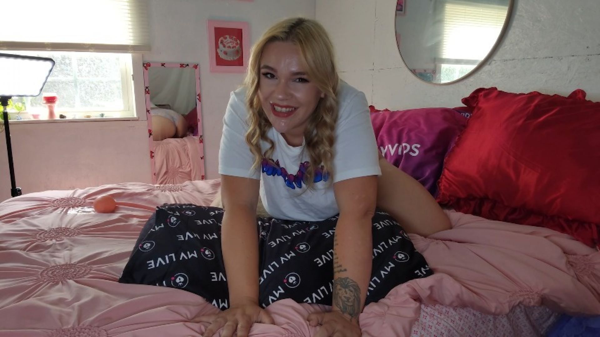 My Stepmom is a ManyVids Girl