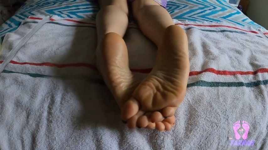 Dreaming wrinkled soles