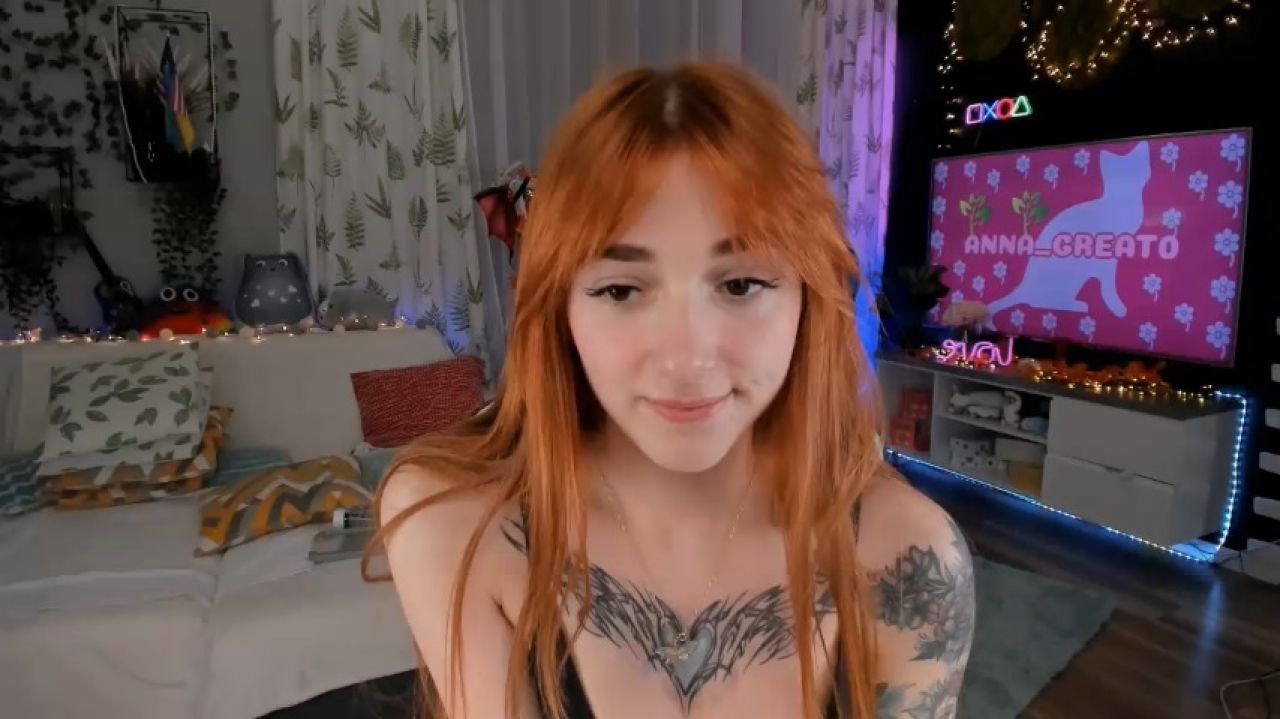 Lil Pussy redhead