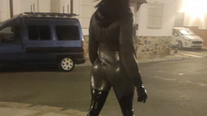 Tania in latex public  part 4