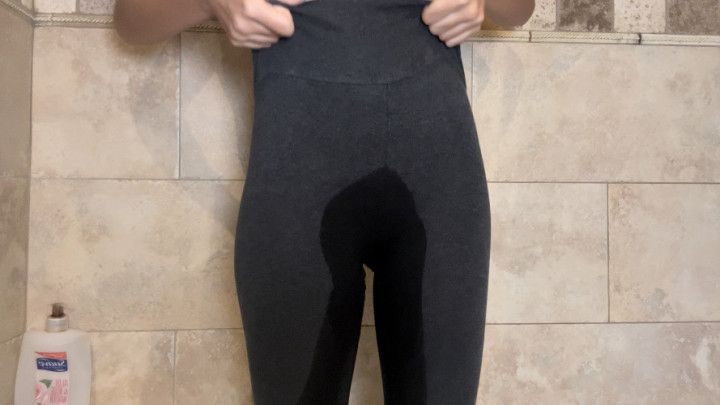 Desperation and Wetting in Leggings 1080p