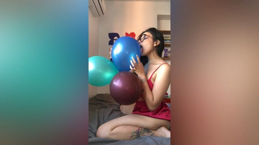 Balloon licking