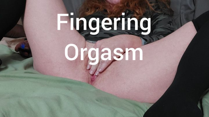 Fingering Pussy to Orgasm