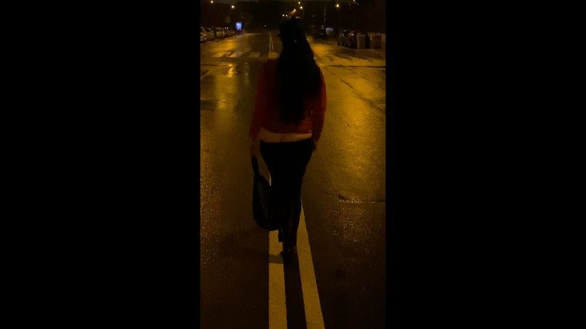 midnight walk whit my buut crac