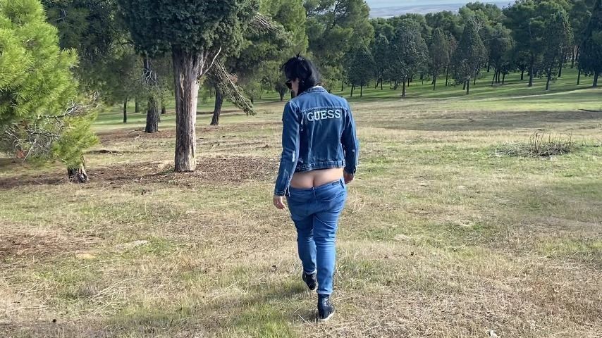 buttcrack in the forest