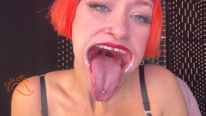 Dentists beware! Mouth tour huge tongue and so much drool