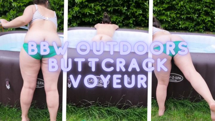 BBW Mommy Buttcrack Outdoor Voyeur