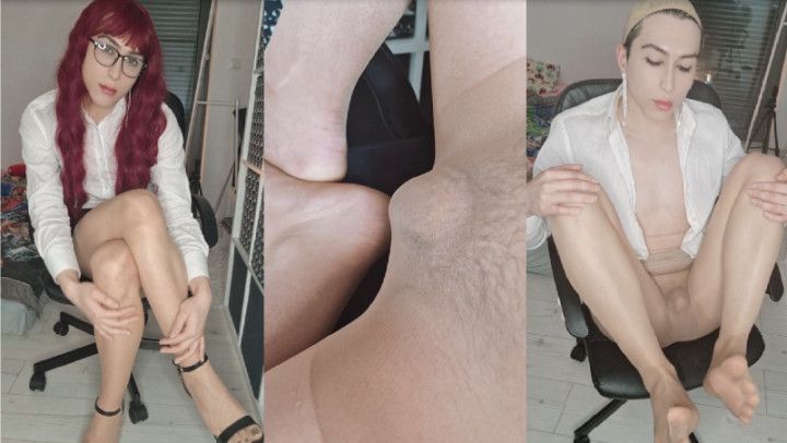 Pantyhose, feet and sexy secretary