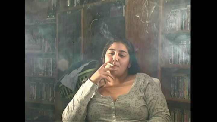 Samantha Chubby BBW Non-Nude SFW Smoking Clip 3