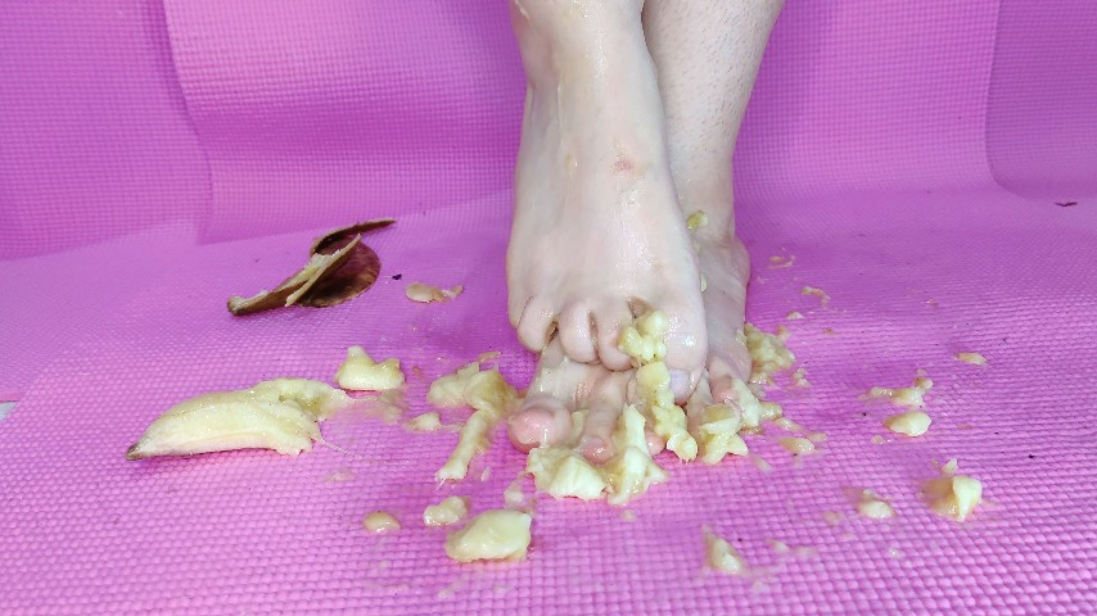 Peeling and smashing a banana with my feet