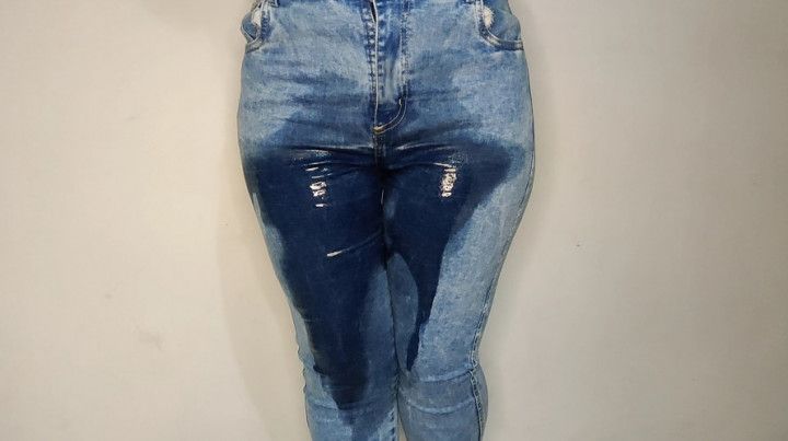 Wetting and rewetting jeans