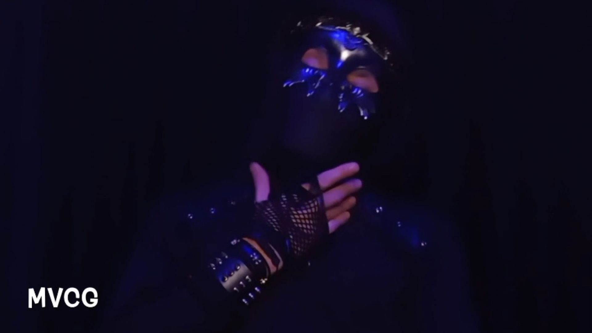 Masked Goth Jerk off
