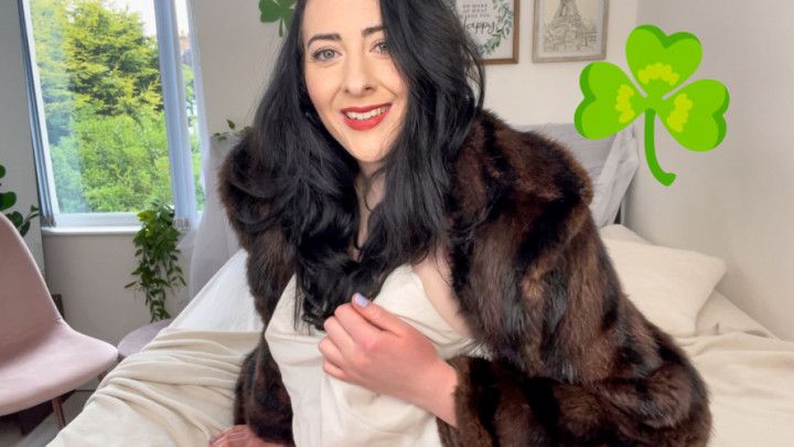 JOI Fur Coat Squirt