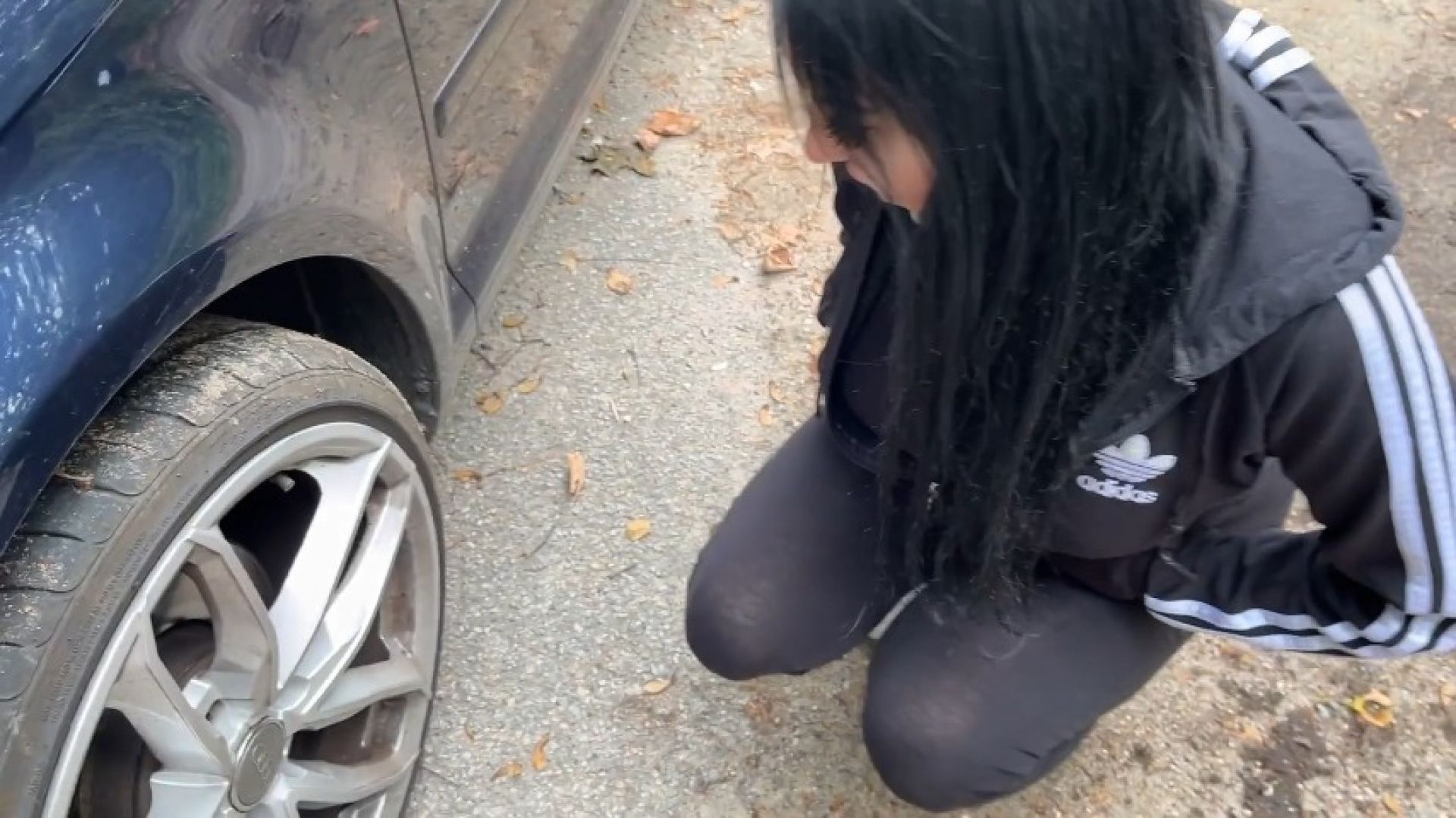 MiaXXX  check tire pressure