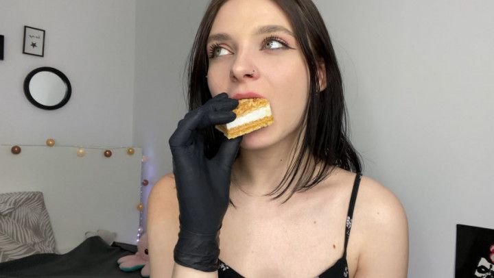 I eat with gloves on